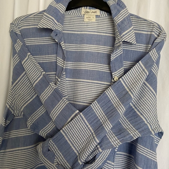 WOMEN Sz-L From Lili’s Closet- Button-Up Long Sleeves Top- Super Soft & Light - Picture 2 of 13